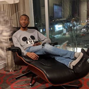 Meet your Posher, Janoush